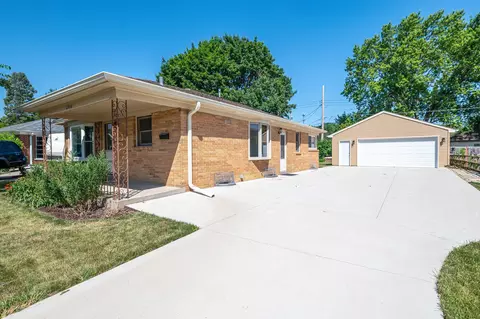 2906 Delaware, Racine, WI 53403