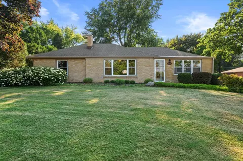 3048 N Newman, Racine, WI 53406
