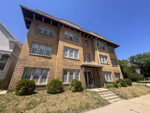 2767 N Holton, Milwaukee, WI 53212