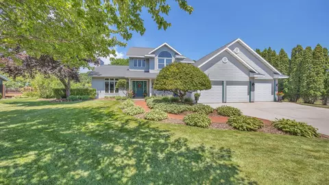 404 S S Hls, Plymouth, WI 53073