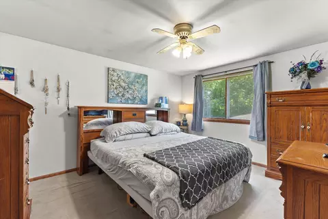 Bedroom - w347s7680 Sprague, Eagle, WI 53119 photo 1 of 3