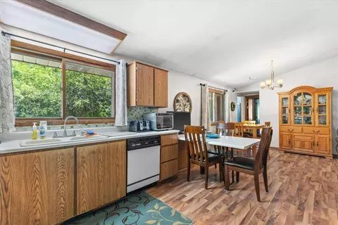 Kitchen - w347s7680 Sprague, Eagle, WI 53119 photo 3 of 3