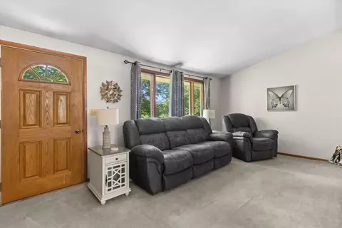 Entry Way - w347s7680 Sprague, Eagle, WI 53119 photo 1 of 1