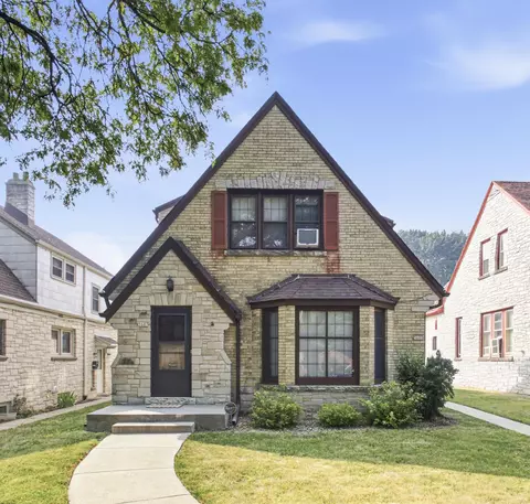 5607 W Philip #5609, Milwaukee, WI 53216