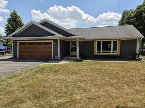 26423 S Wind Lk, Norway, WI 53185