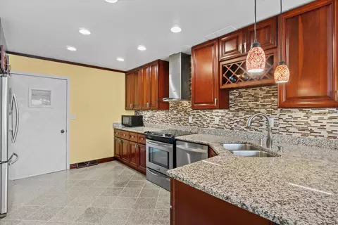 9143 N 70th, Milwaukee, WI 53223