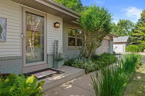 2119 Fireside, Racine, WI 53402