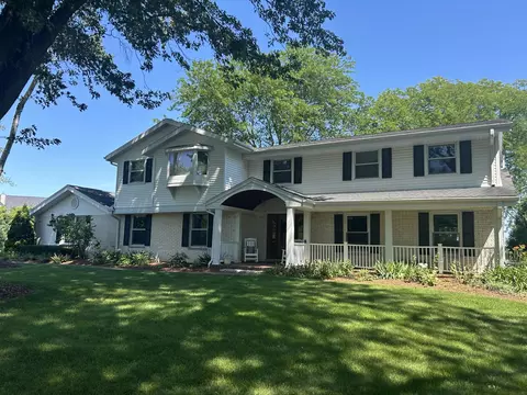 10720 N Fairway, Mequon, WI 53092