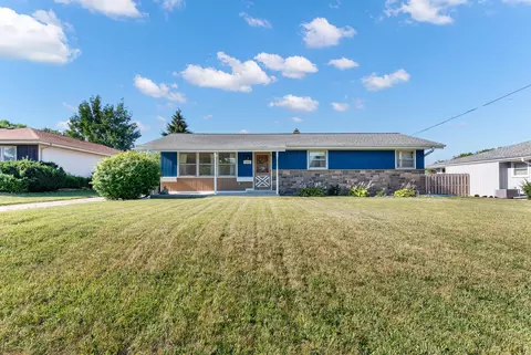 5704 Bradford, Racine, WI 53406