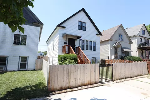 2479 S 10th, Milwaukee, WI 53215