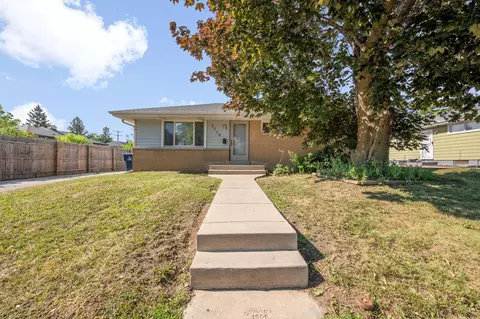 7719 W Winfield, Milwaukee, WI 53218