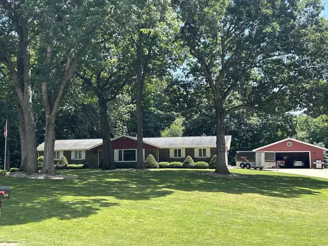 28237 N N Lk, Waterford, WI 53185