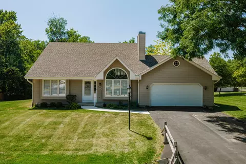 8899 S Patricia, Oak Creek, WI 53154