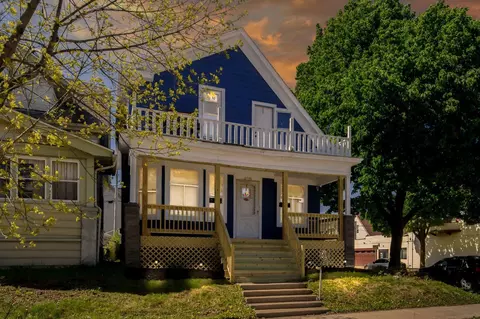 3135 W Burnham, Milwaukee, WI 53215