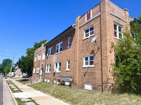 2208 W Locust, Milwaukee, WI 53206
