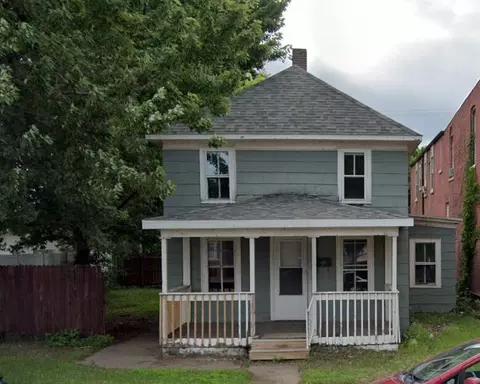 1709 George, La Crosse, WI 54603