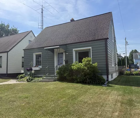 3835 E Holmes, Cudahy, WI 53110