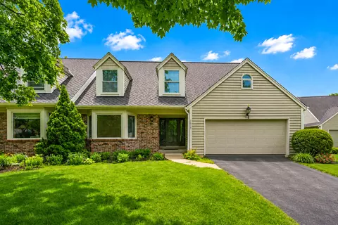 1611 W Eastbrook, Mequon, WI 53092