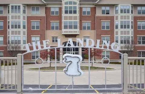 4130 S S Lk #278, Saint Francis, WI 53235