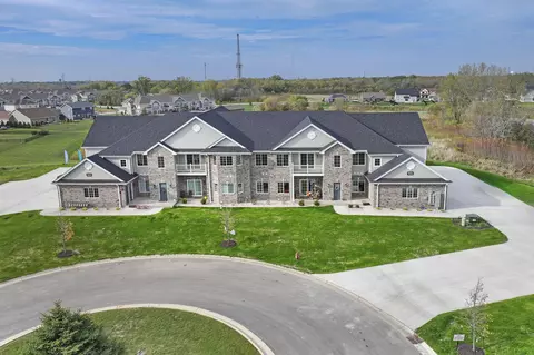 9214 66th #111, Pleasant Prairie, WI 53158