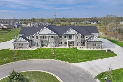 9214 66th #115, Pleasant Prairie, WI 53158