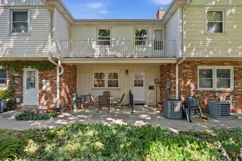 5069 W Colonial, Greenfield, WI 53220