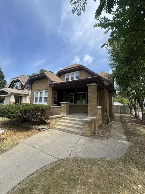 2720 N 52nd, Milwaukee, WI 53210