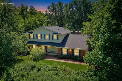 w264s7300 Kings Peak, Waukesha, WI 53189