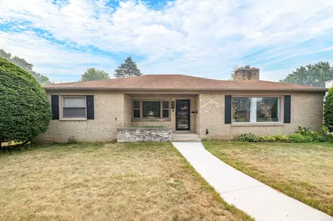 306 N Pinecrest, Milwaukee, WI 53208