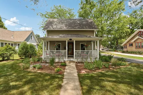 518 E Capitol, Hartland, WI 53029