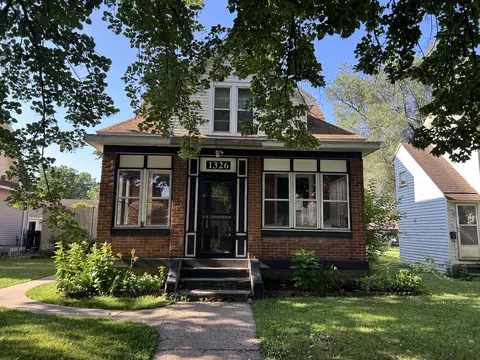 1326 Adams, La Crosse, WI 54601