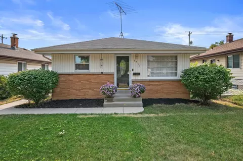 5751 N 96th, Milwaukee, WI 53225