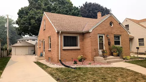 3201 S 72nd, Milwaukee, WI 53219