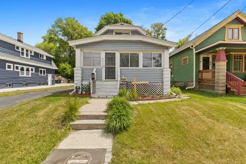 1017 N Chicago, South Milwaukee, WI 53172