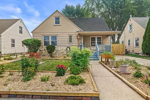 7927 23rd, Kenosha, WI 53143