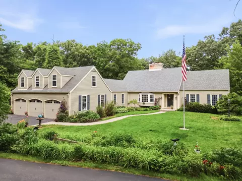 n6641 Woodfield Lane, Lake Mills, WI 53551