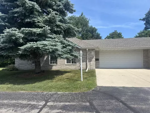 622 E Market #101, Elkhorn, WI 53121