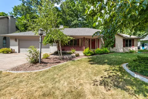 1912 Mapletree, Howards Grove, WI 53083