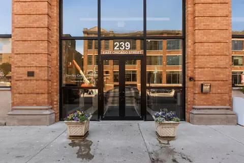 239 E Chicago #708, Milwaukee, WI 53202