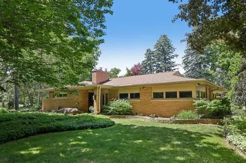 3358 Taylor, Racine, WI 53405