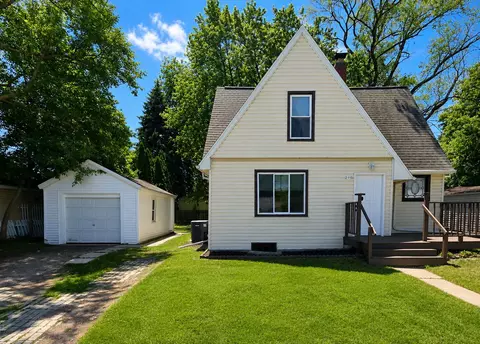 2115 Milz, Sheboygan, WI 53081