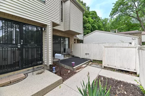 9028 N 70th #5, Milwaukee, WI 53223
