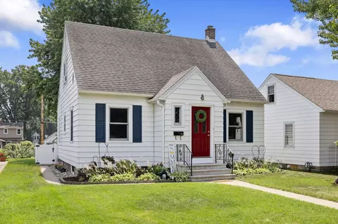 2116 Winnebago, La Crosse, WI 54601
