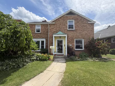 1413 North, Sheboygan, WI 53083