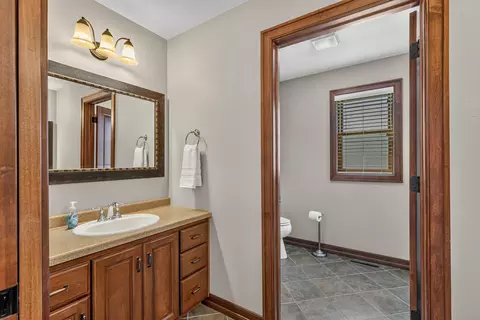 Bath - 6622 N Kurey, Appleton, WI 54913 photo 5 of 7
