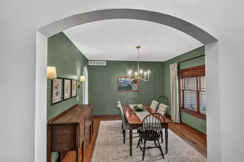 Dining - 6622 N Kurey, Appleton, WI 54913 photo 1 of 3