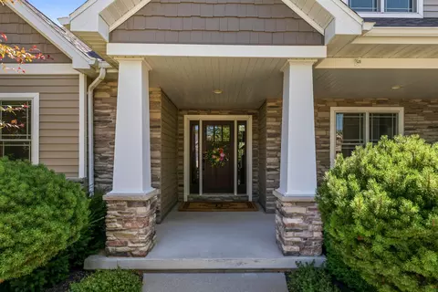 Exterior - 6622 N Kurey, Appleton, WI 54913 photo 1 of 12
