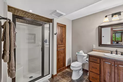 Bath - 6622 N Kurey, Appleton, WI 54913 photo 7 of 7