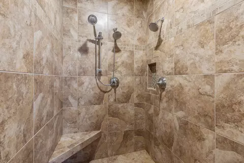 Bath - 6622 N Kurey, Appleton, WI 54913 photo 4 of 7