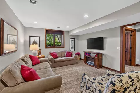 Living - 6622 N Kurey, Appleton, WI 54913 photo 4 of 4